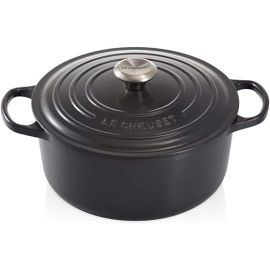 Le Creuset-Matte Black Cast Iron Round Casserole 24cm/4.2L