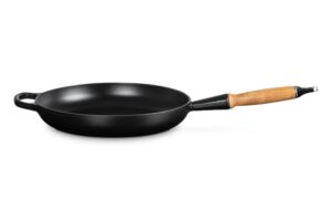 Le Creuset - Satin Black Cast Iron Pan Wooden Handle 28cm