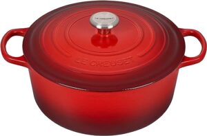 Le Creuset-Cerise Cast Iron Round Casserole 30cm/8.1L