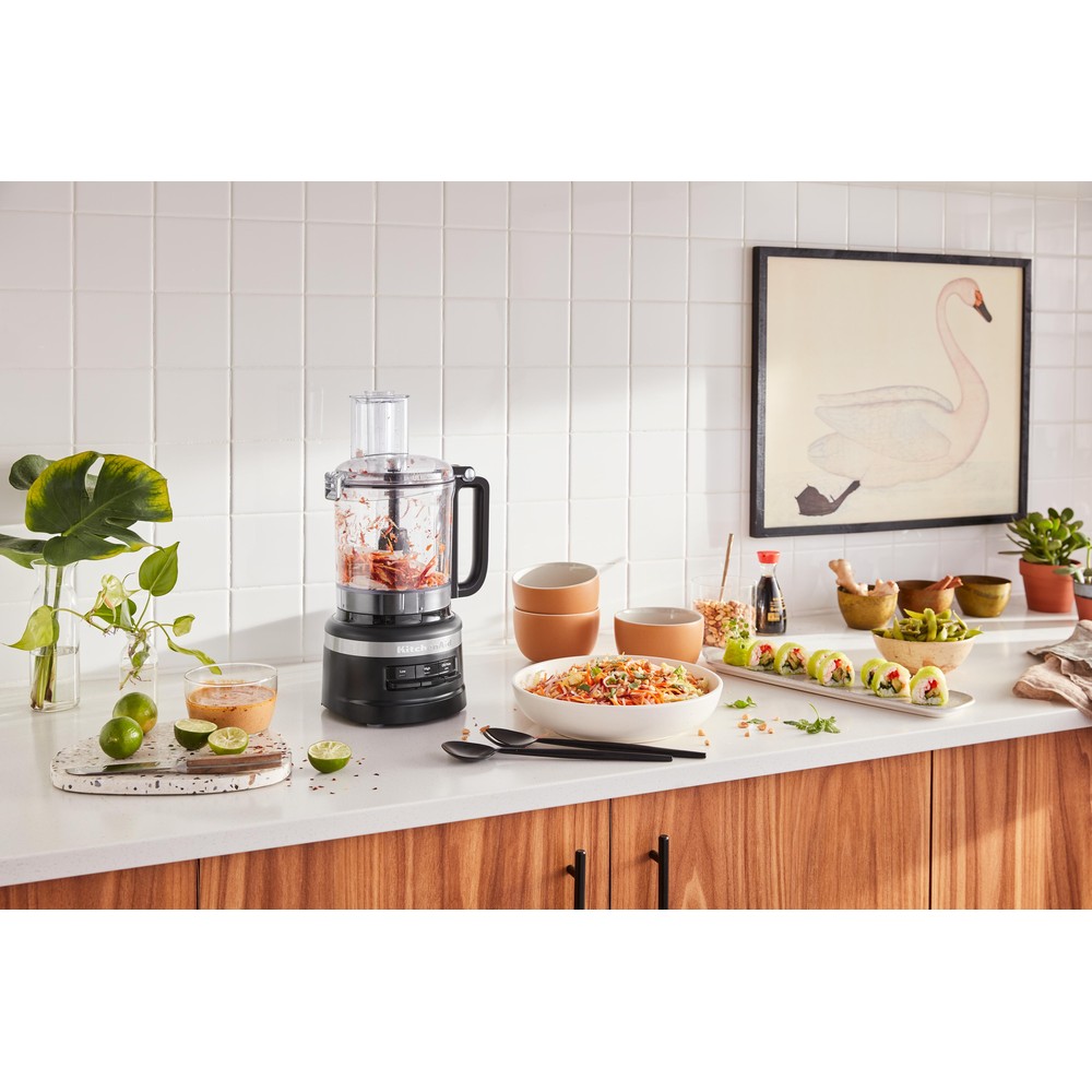 kitchenaid food processor 5kfp0921bbm matte black lifestyle 2